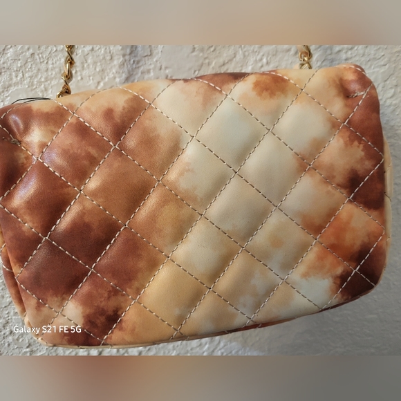 3 a.m. Forever Quilted Crossbody Shoulder Bag - Picture 11 of 11